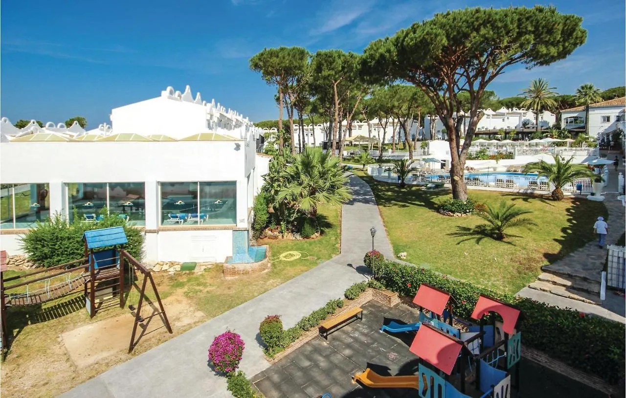 Beautiful Home In Marbella-Las Chapas With 2 Bedrooms, Outdoor Swimming Pool And Swimming Pool 0*, Marbella