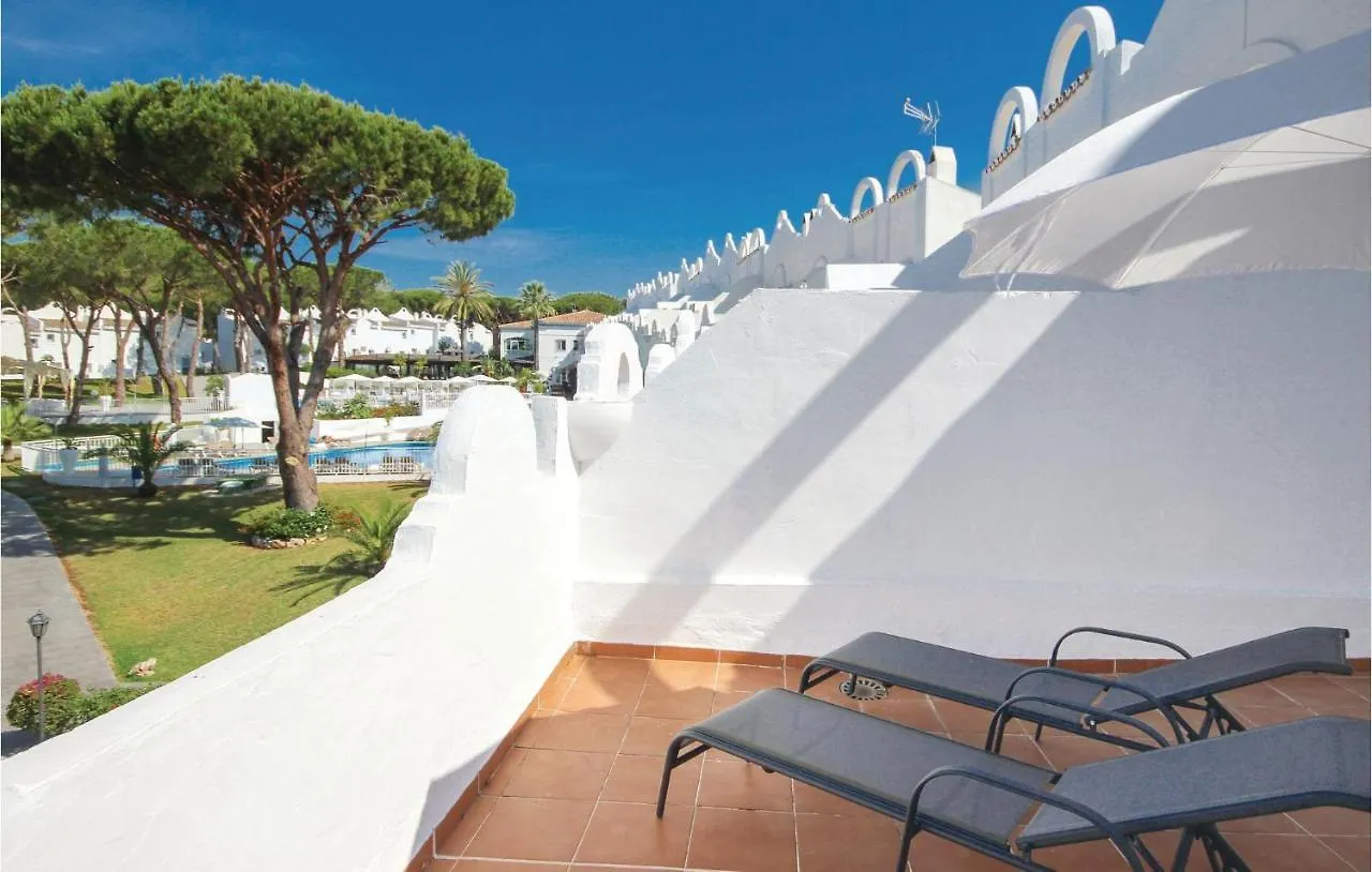 Beautiful Home In Marbella-Las Chapas With 2 Bedrooms, Outdoor Swimming Pool And Swimming Pool Holiday home
