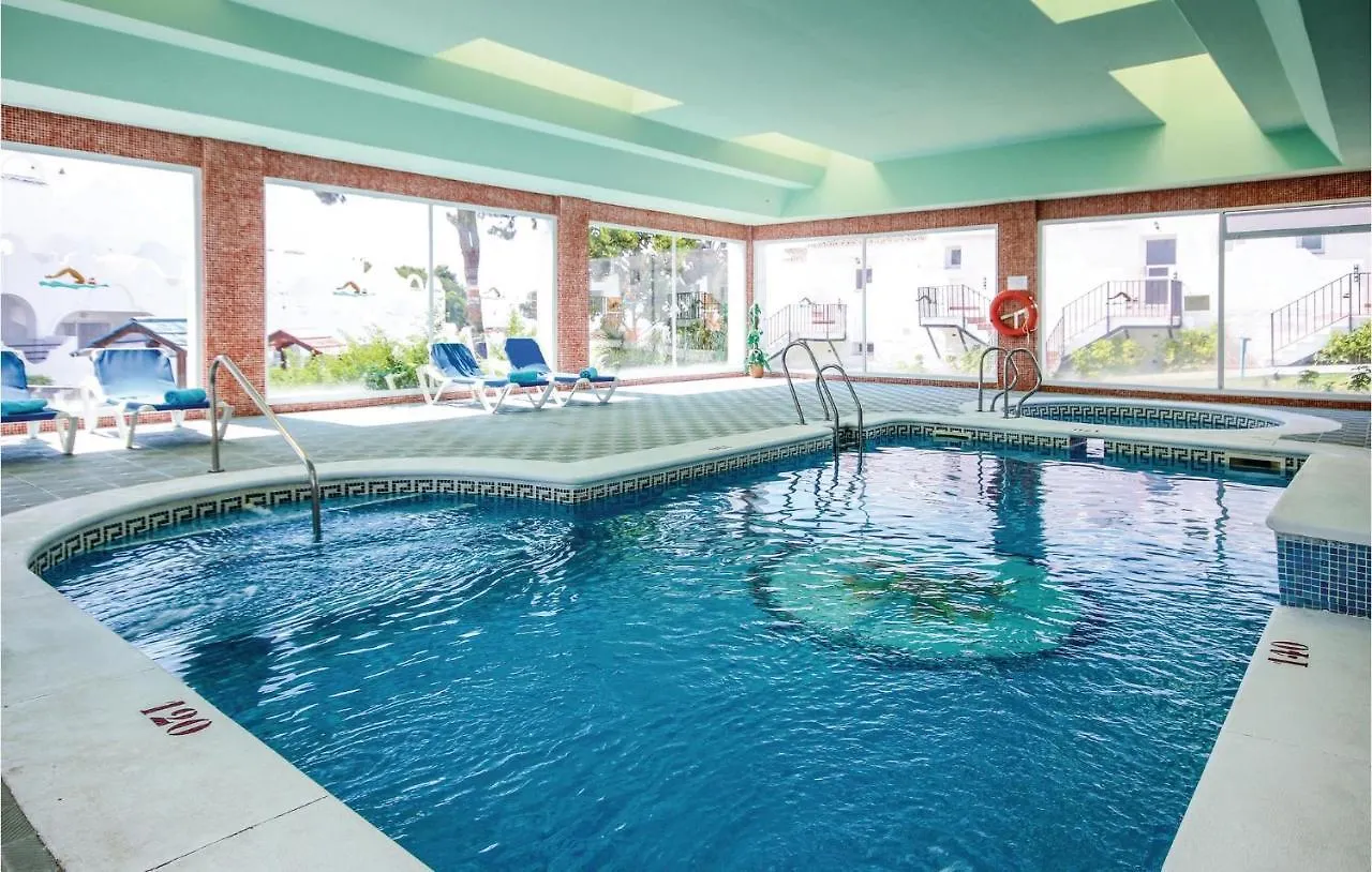 Beautiful Home In Marbella-Las Chapas With 2 Bedrooms, Outdoor Swimming Pool And Swimming Pool 0*, Marbella